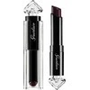 „Guerlain La Petite Robe Noire“ ilgai išliekantys kreminiai lūpų dažai „74 Plum Passion“ 2,8 g