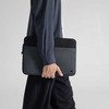Incase A.R.C. Sleeve do MacBook Pro 16" (M4/M3/M2/M1/2024-2021) juoda