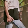 „Incase Crosstown Sleeve“ su „Woolenex“ dėklu ir kišene, skirtas „MacBook Pro 16 M4/M3/M2/M1/2024-2021“ (juodas)