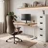 Jan Nowak Elektrinis reguliuojamo aukščio stalas su stalčiumi ir bevieliu Qi įkrovikliu, baltas/auksinio ąžuolo, 1400 mm: ELLIS (5907367514759)