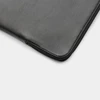 Trunk Leather Sleeve do MacBook 16" juodas