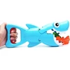 Lean Toys Maudymosi žaidimų rinkinys - mėlyna ryklys ir žuvys