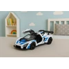 Lean Toys Metalinis sportinis automobilis 1:32 su atidaromomis durimis