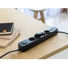 Listwa TRACER Power Line+ mobiliųjų įrenginių maitinimo laidas su viršįtampių apsauga, 5 m (4 lizdai + 3x USB A, 5V 2.4A)