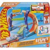 Mattel Žaislinis automobilis su kilpa ir šuoliu