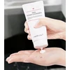 Medicube Valomosios putos nuo odos netobulumų riebiai ir probleminei odai. Raudonos putos, prausiklis, 120 ml.