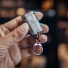 Nitecore TINI3 Žibintuvėlis-raktų pakabukas, 600 lm, 90 m, OLED ekranas, 330 mAh, USB-C, IP54, pilkos spalvos