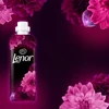 Skystas audinių minkštiklis Lenor Lotoso žiedas. 1,239 l