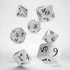 Q Workshop Classic Rpg Kauliukų Rinkinys Baltos Ir Juodos