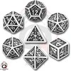 Q Workshop Dwarven Kauliukų Rinkinys (Baltos Ir Juodos Spalvos)