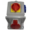 „Schneider Electric“ maitinimo šaltinis su 16A / 5-tuku lizdu + 16A / 250V lizdu + ŁK 4P 0-1 IP55 611