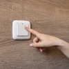 „Shelly Shelly Plug & Play“ „BLU Wall“ jungiklis 4 adapteriai „Busch-Jaeger Baltas“