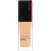 „Shiseido Synchro Skin Radiant Lifting“ skystas makiažo pagrindas, 240 Quartz SPF 30, 30 ml