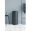 Brabantia „Newicon“ 30 litrų mineralinis begalinės pilkos spalvos bakas