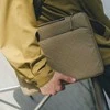 Skinarma Bag Juno laptop sleeve 14″ olive