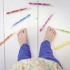 Stabilo Vaikiškų žymeklių rinkinys su 12x12 spalvų tvirtoje dėžutėje su dangteliu – be dangtelio gali būti laikomas iki 8 savaičių.