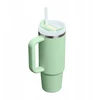Stanley Termospuodelis su šiaudeliu „The Quencher H2.O FlowState Tumbler 0,89 l“ pistacijų spalvos