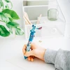 „Disney Stitch“ – 10 spalvų mechaninis rašiklis su 3D figūrėle