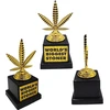 „Thumbs Up Mad Monkey“ – „TROFEUM“ – „Didžiausias pasaulyje stoneris“