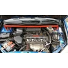 Honda Civic variklio skyrius su raudonu statramsčiu