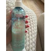 Umberto Giannini Thirsty Curls drėkinantis ir sušukuojantis plaukų purškiklis, 250 ml