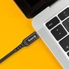 „Crong Armor Link“ – iš USB-C į USB-C 60 W 3A pintas kabelis Maitinimo tiekimas Greitas įkrovimas 25 cm (juodas)