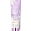 Victoria Secrets Victoria's Secrets Victoria's Secret Love Spell Frosted Moisturizing Losjonas kūnui, 236 ml
