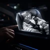 „Xblitz Coco“ automobilio auklė su belaidžiu „CarPlay“ adapteriu