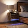 Prie sienos montuojama naktinė spintelė su LED, dūminio ąžuolo