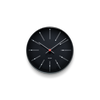 Arne Jacobsen Clocks Arne Jacobsen - Bankininkų sieninis laikrodis - Ø21 cm - Juodas