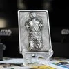 Fanatik „Žvaigždžių karų“ riboto leidimo Han Solo karbonito luite