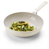 KitchenAid - Spalvotas aliuminio vokas - migdolų kremo spalvos - 28 cm