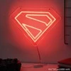 „Paladone Superman“ prie sienos tvirtinamas LED neoninis šviestuvas