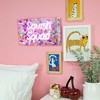„Squishmallows“ – „Squish Squad“ neoninis sieninis šviestuvas – neoninė rožinė