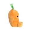 AURORA PALM PALS Pliušinė morka, 11 cm