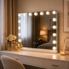 Beauty System Makiažo veidrodis su LED apšvietimu HOLLYWOOD 58x46cm