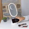 Makiažo veidrodis Lanaform LumiCharge su LED apšvietimu ir belaidžiu įkrovikliu baltas