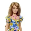 Barbie Barbė madistė, serganti Dauno sindromu ir dėvinti spalvingą suknelę
