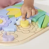 Mattel FISHER-PRICE medinė dėlionė – Gėlės (HXT97)