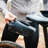 Krepšelis po balneliu Fidlock PINCLIP M +saddle base juodas