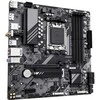 „Gigabyte“ | B650M D3HP AX 1.0 pagrindinė plokštė | Procesorių šeima AMD | Procesoriaus lizdas AM5 | DDR5 | Palaikomos standžiojo disko sąsajos SATA, M.2 | SATA jungčių skaičius 4
