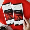 2 vnt. "LINDT EXCELLENCE" juodojo šokolado su aitriųjų paprikų ekstraktu