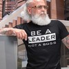 Marškinėliai "Be a leader"