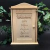 Medinė raktų dėžutė "Išeidami iš namų nepamirškite"