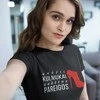 Moteriški marškinėliai "Aukšti kulniukai-aukštos pareigos"