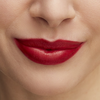 MAC Cosmetics Lustreglass Lipstick drėkinamieji lūpų dažai, 3 g | spalva: Lady Bug