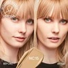 Matinis makiažo pagrindas MAC Studio Fix Fluid SPF 15 24HR Matte Foundation + Oil Control, spalva: NC15, 30 ml