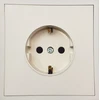 Tope Lighting Viengubas kreminis kištukinis lizdas "BORA" (su įžeminimu, be rėmelio)