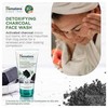 Himalaya Herbals Detoksikuojantis prausimosi gelis veidui su aktyvuota anglim ir žaliąja arbata, Himalaya, 150ml