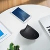 ANKER A7852 kabellose vertikale 2.4G ergonomiška pelė mit Nano USB-Dongle Vor/Zurck-Tasten (2x AAA Batt. nicht enthalten)